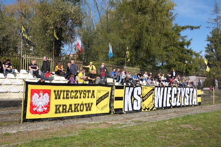 100 meczów na 100-lecie PZPN Wieczysta Kraków - Kmita ...